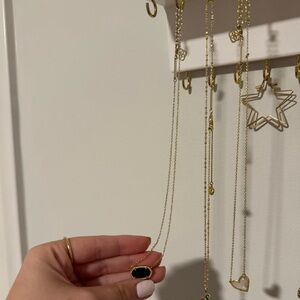 Kendra Scott Elisa Gold Pendant Necklace in Black